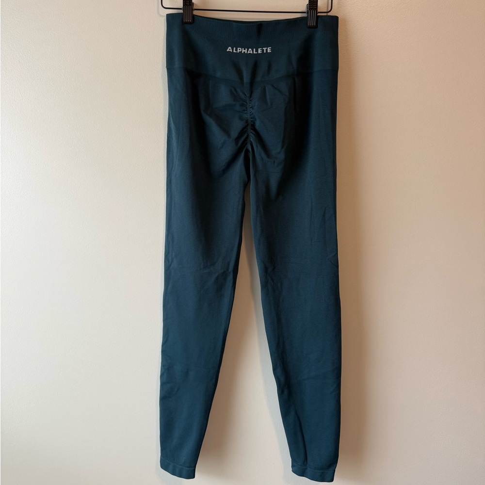 Alphalete Dark Green Scrunch Leggings